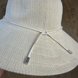 Chic Beige Women's Sun Hat
